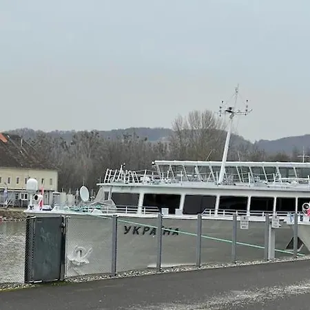 アパート Gemuetliche An Der Donau - Barrierefrei リンツ